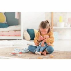 Corolle ® Mon Grand Premier Set De Médico 9 Corolle ® Mon Grand Premier Set De Médico -Tienda De Juguetes Para Niños corolle mon grand premier set de medico a316265 4