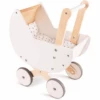 New Classic Toys® New Class Ic Toys Cochecito De Bebé Blanco Con Juego De Cama Incluido