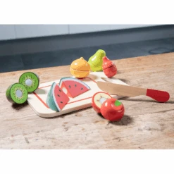 New Classic Toys® New Class Ic Toys Set De Corte Frutas Con Tabla 8 Piezas Colorido -Tienda De Juguetes Para Niños new class ic toys set de corte frutas con tabla 8 piezas colorido a415251 4